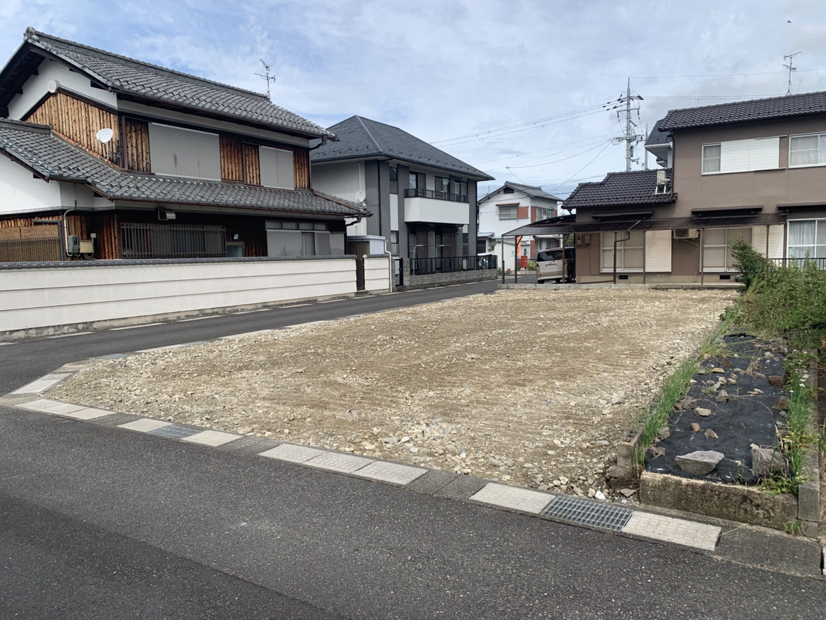 滋賀県近江八幡市安土町常楽寺≪古家付き土地⇒解体更地≫