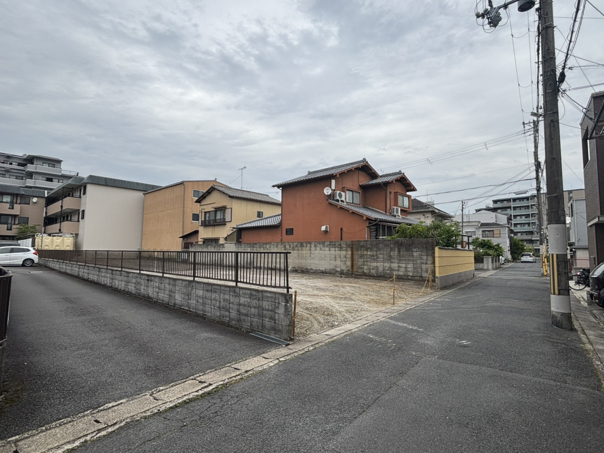 京都市山科区東野八反畑町《駐車場⇒解体更地》