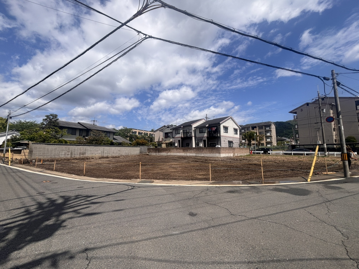 京都市山科区音羽森廻り町《古家付き土地・月極駐車場⇒解体更地》